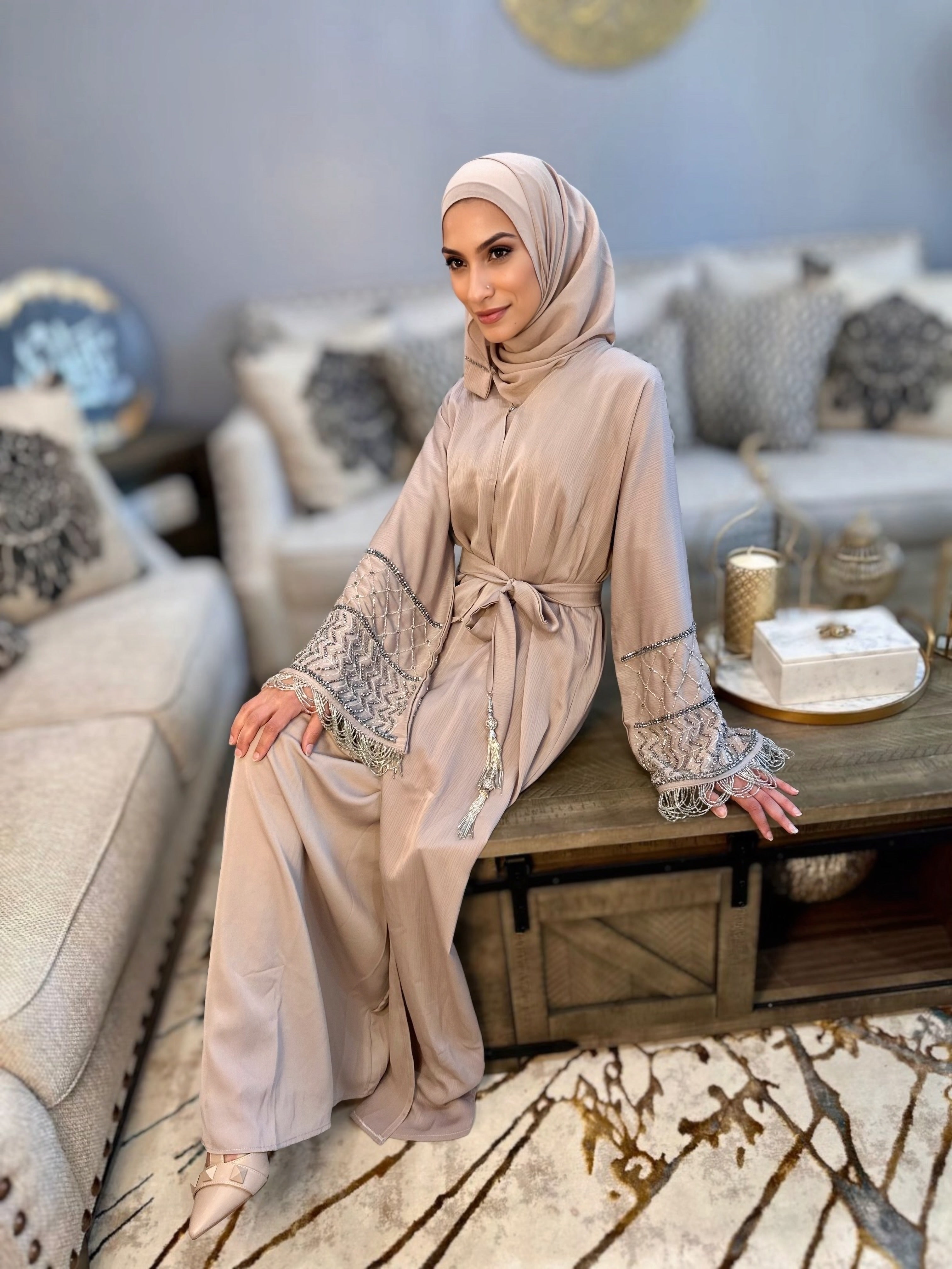 Sandstone Zoom Abaya - Azyaa Noor