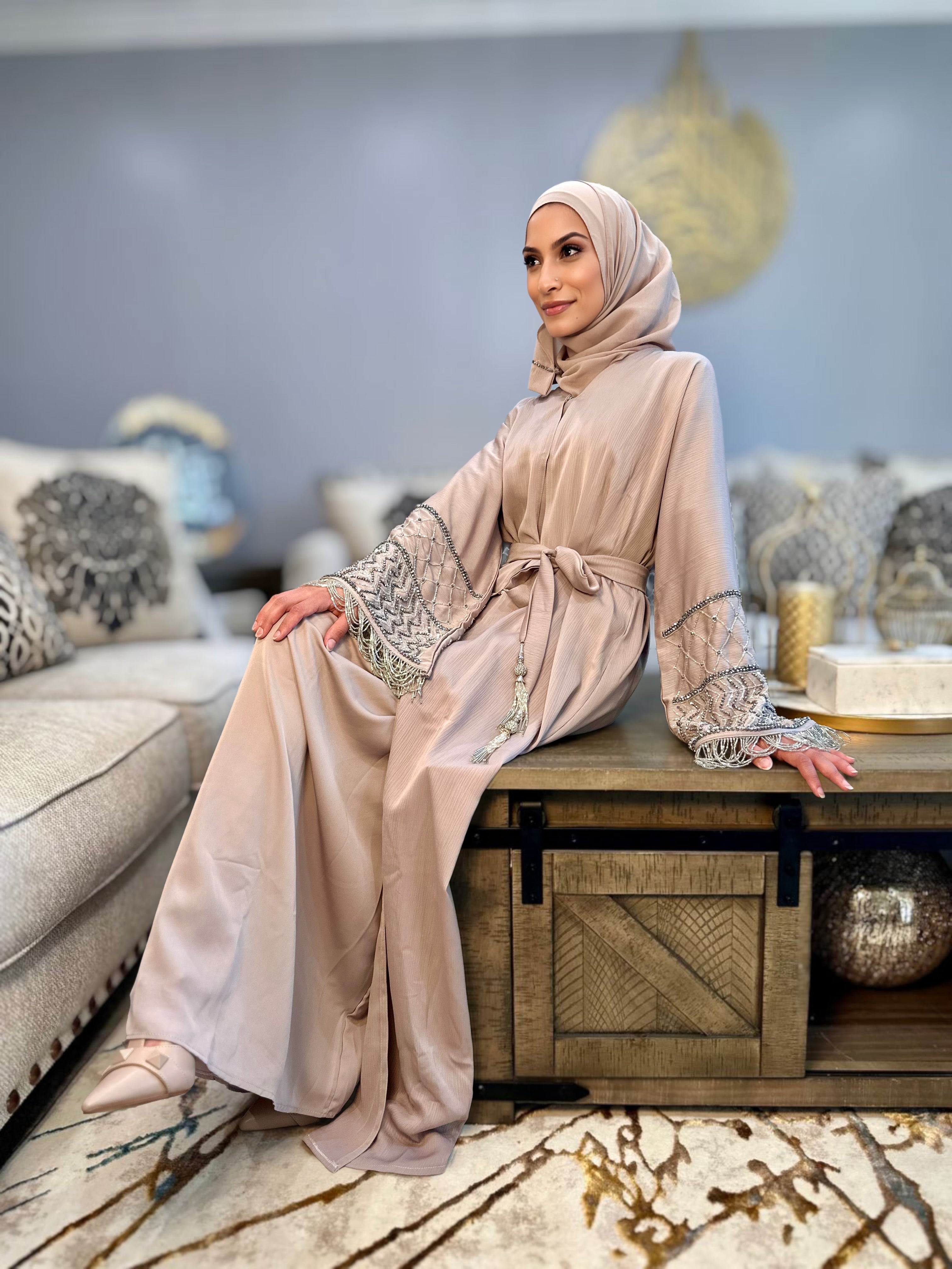 Sandstone Zoom Abaya - Azyaa Noor